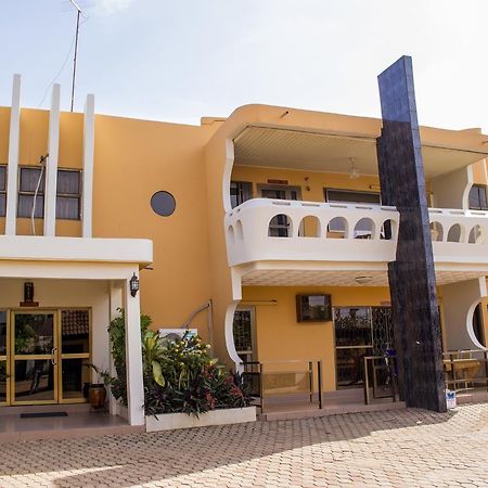 Lovista Hotel North Legon Exterior photo